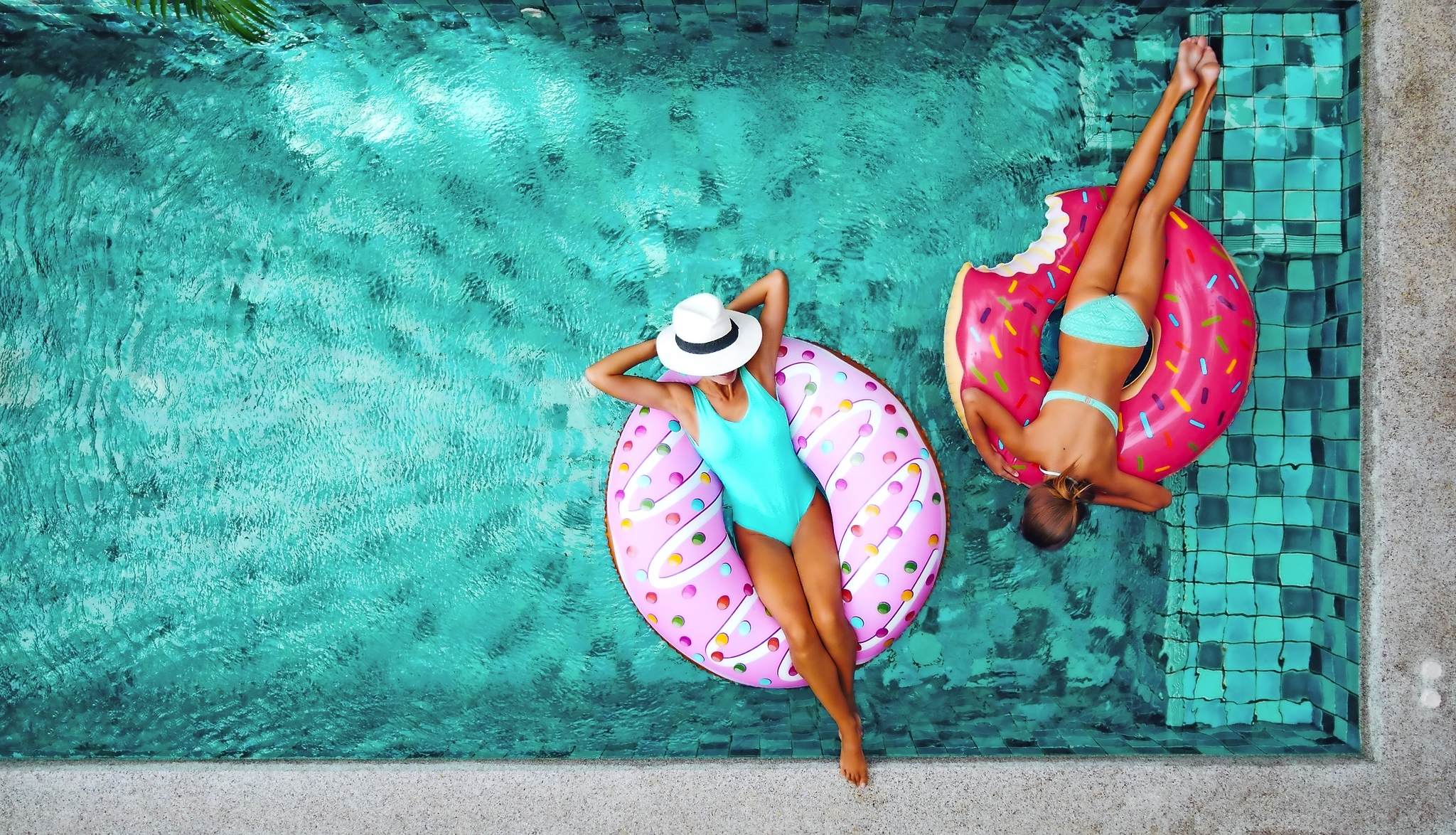 Relaxen im Pool Bild