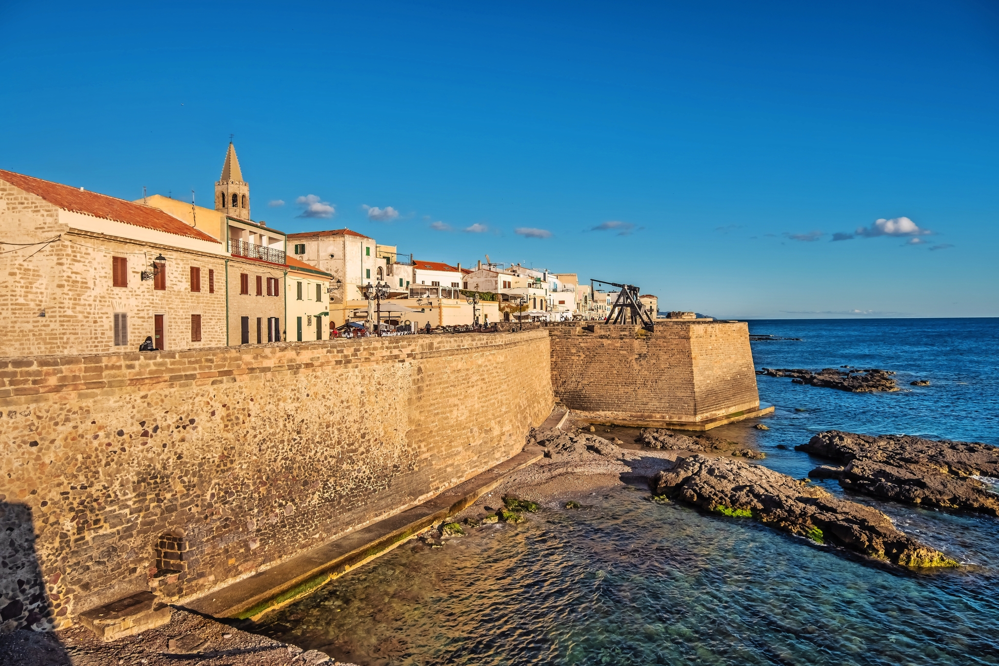 Stadtmauern von Alghero Bild