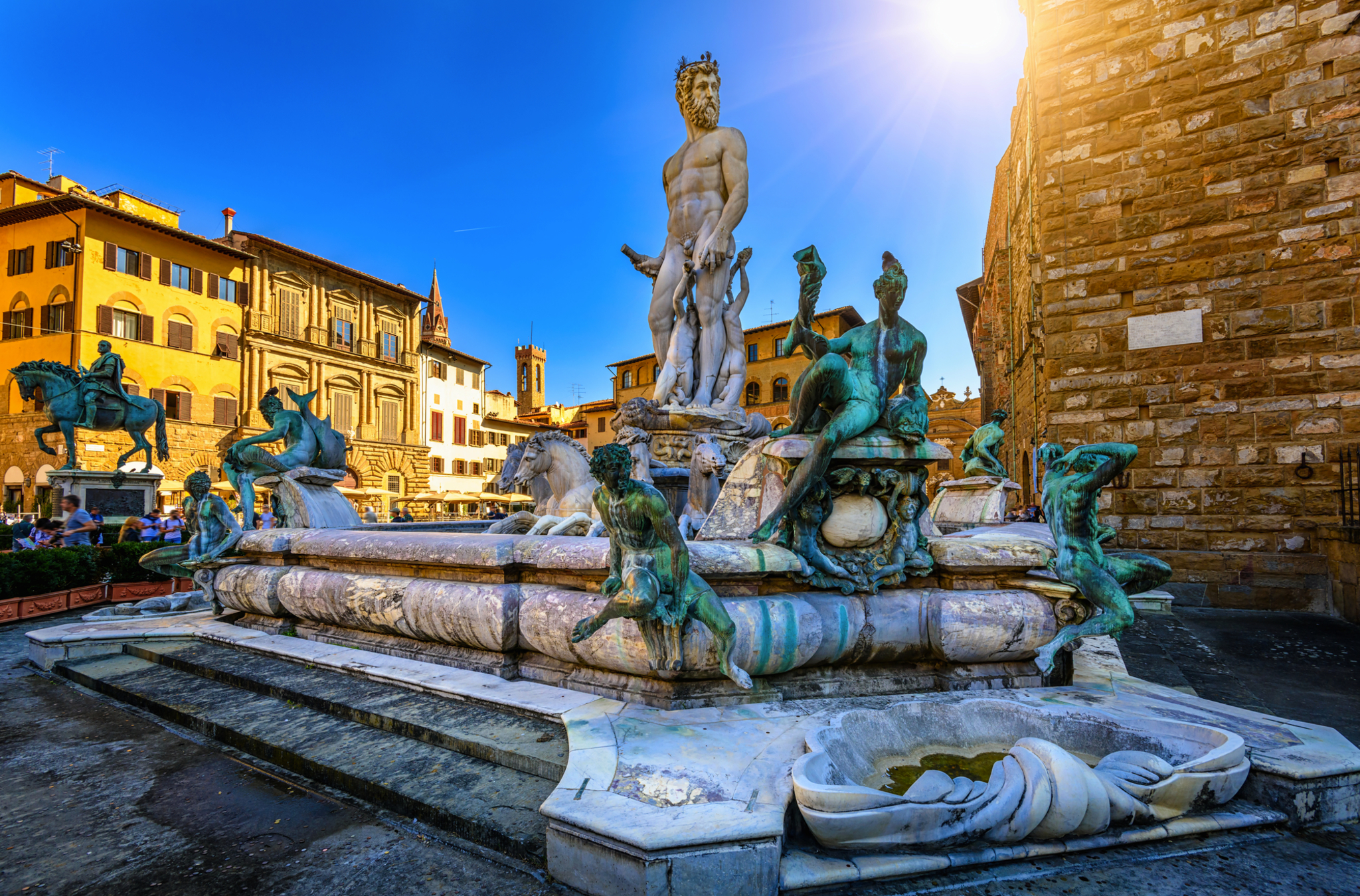 Neptunbrunnen auf der Piazza della Signoria in Florenz bei Sonnenuntergang.
