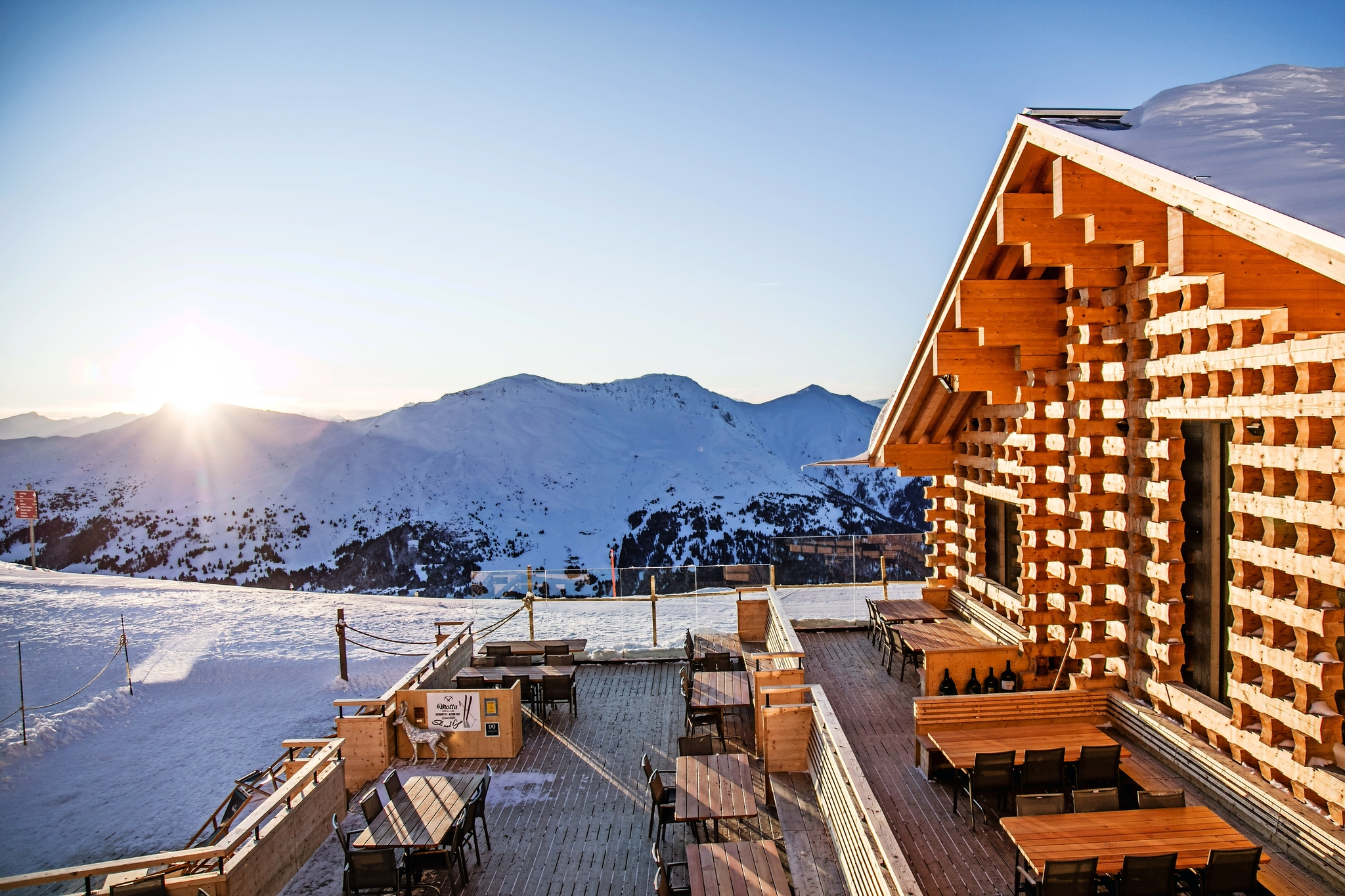 Berghütte im Skigebiet Bild