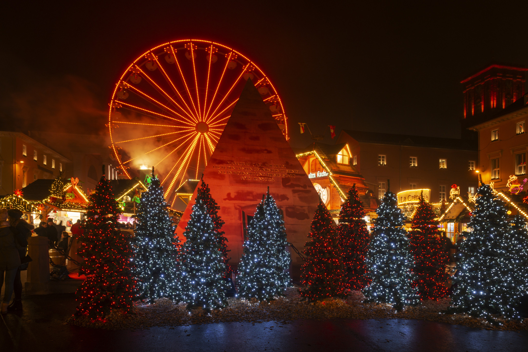 Weihnachtsmarkt auf dem Marktplatz Bild