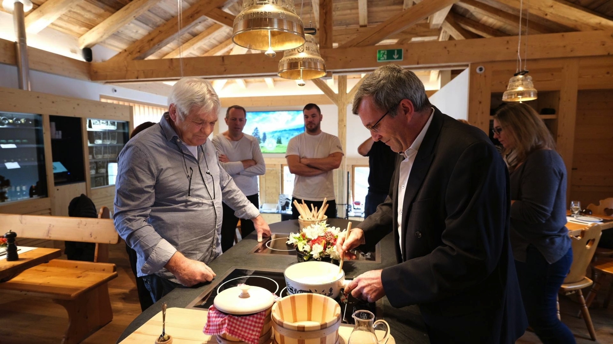 Einführung in die Fondue-Herstellung Einführung in die Fondue-Herstellung Bild