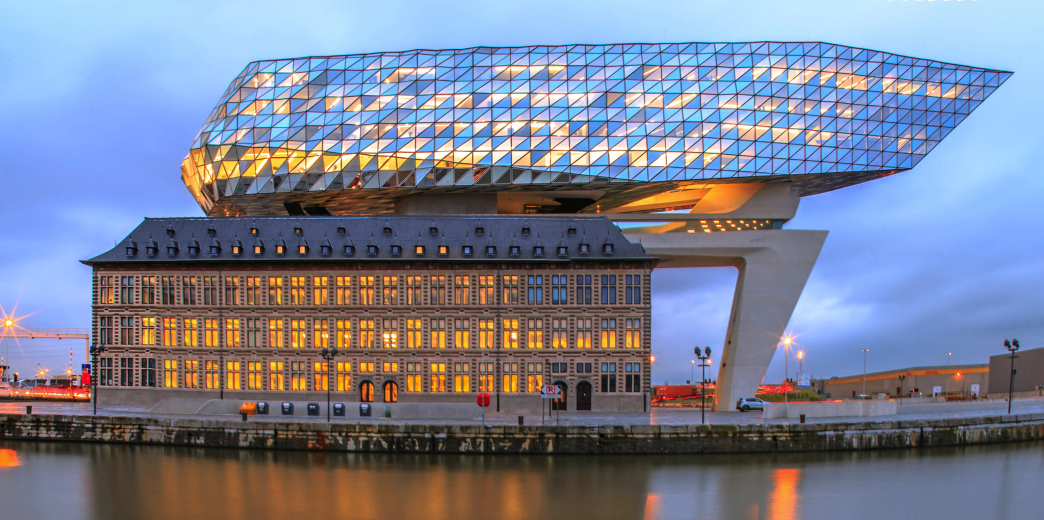 Hafenhaus Antwerpen Bild