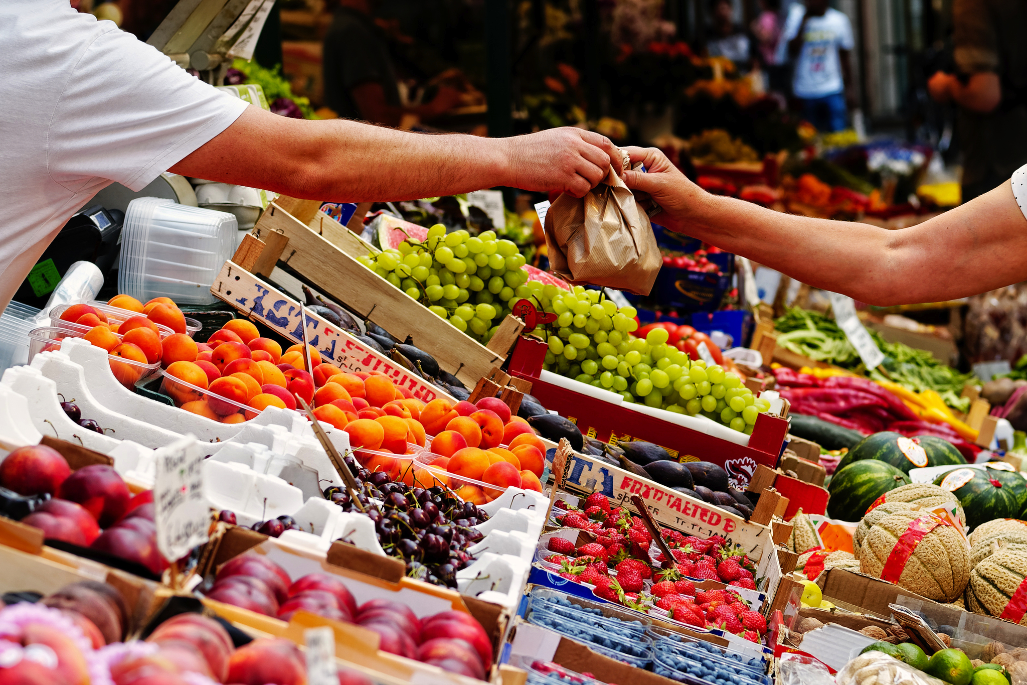 Wochenmarkt in Como Bild