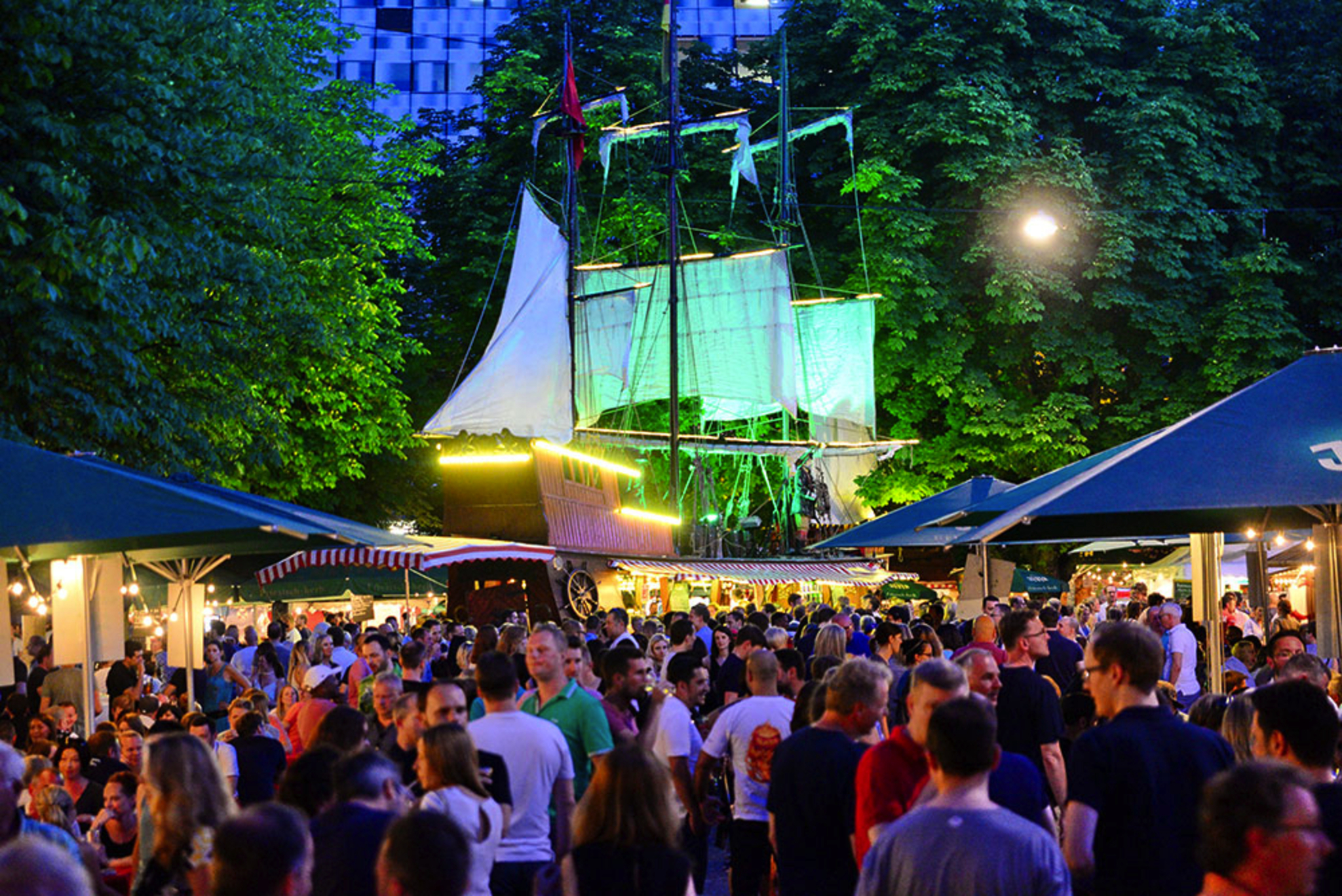 Hamburger Fischmarkt in Stuttgart Bild