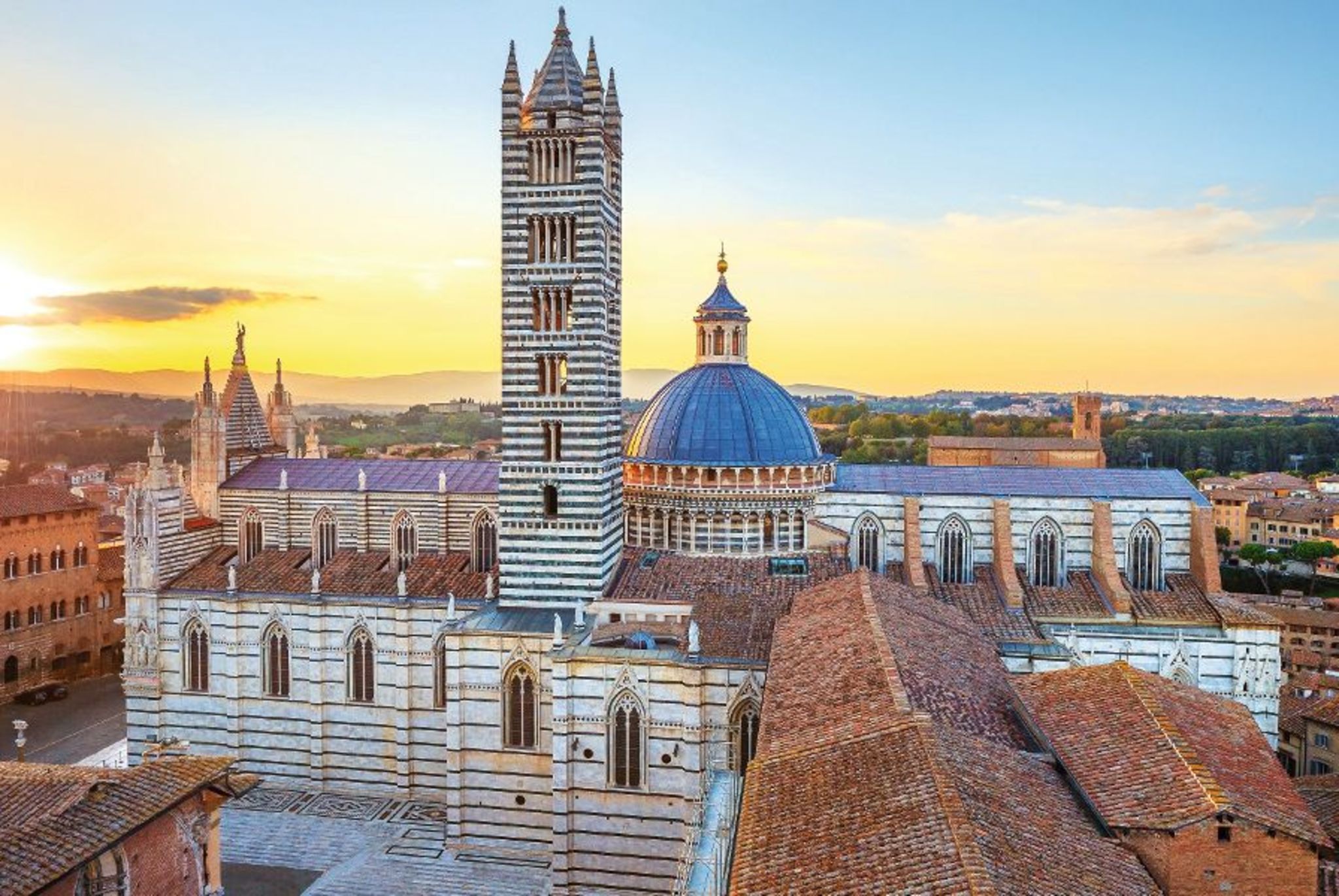 Siena Kathedrale bei Sonnenuntergang in Toskana, Italien