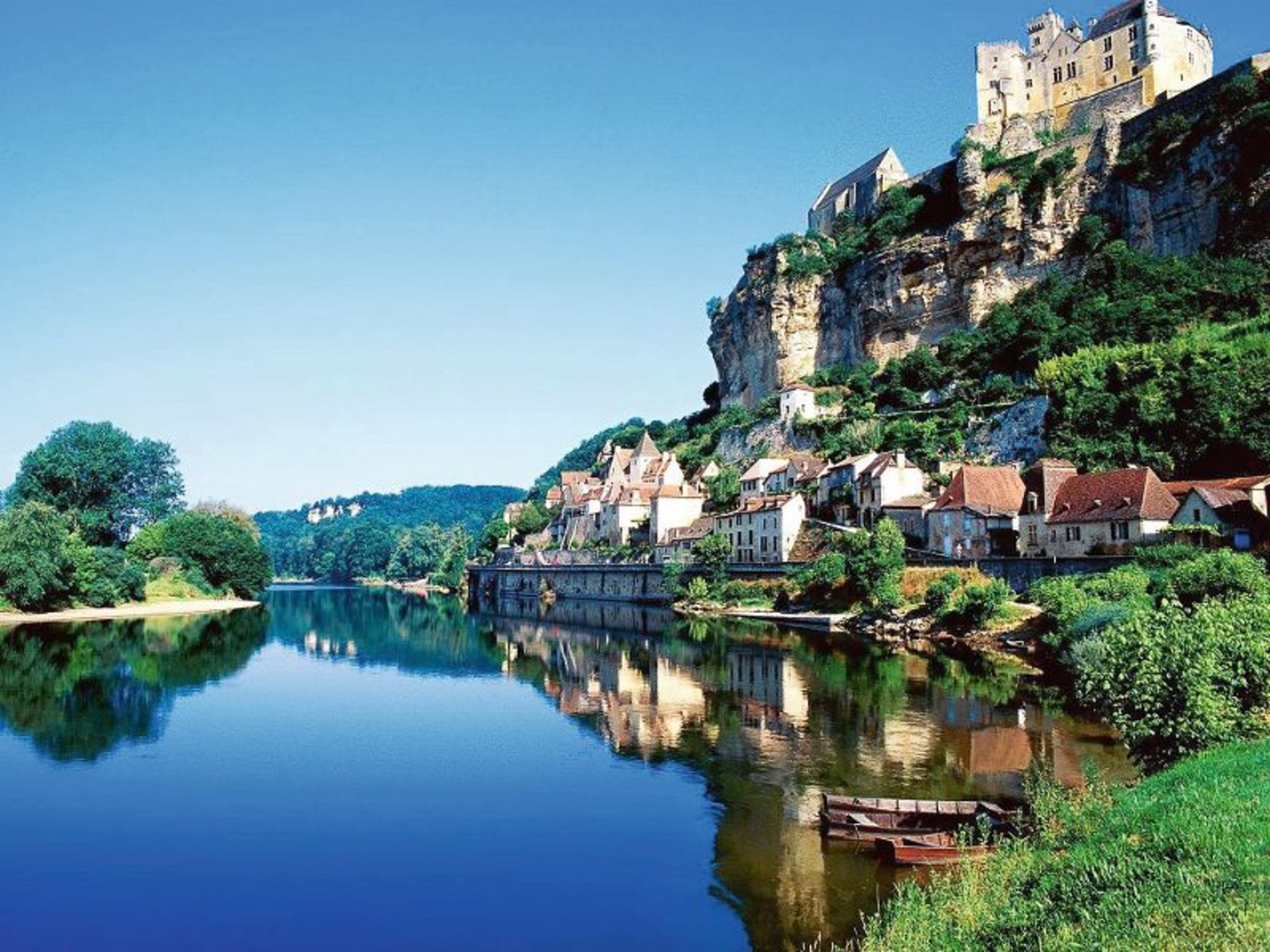 Flusstal der Dordogne  Bild