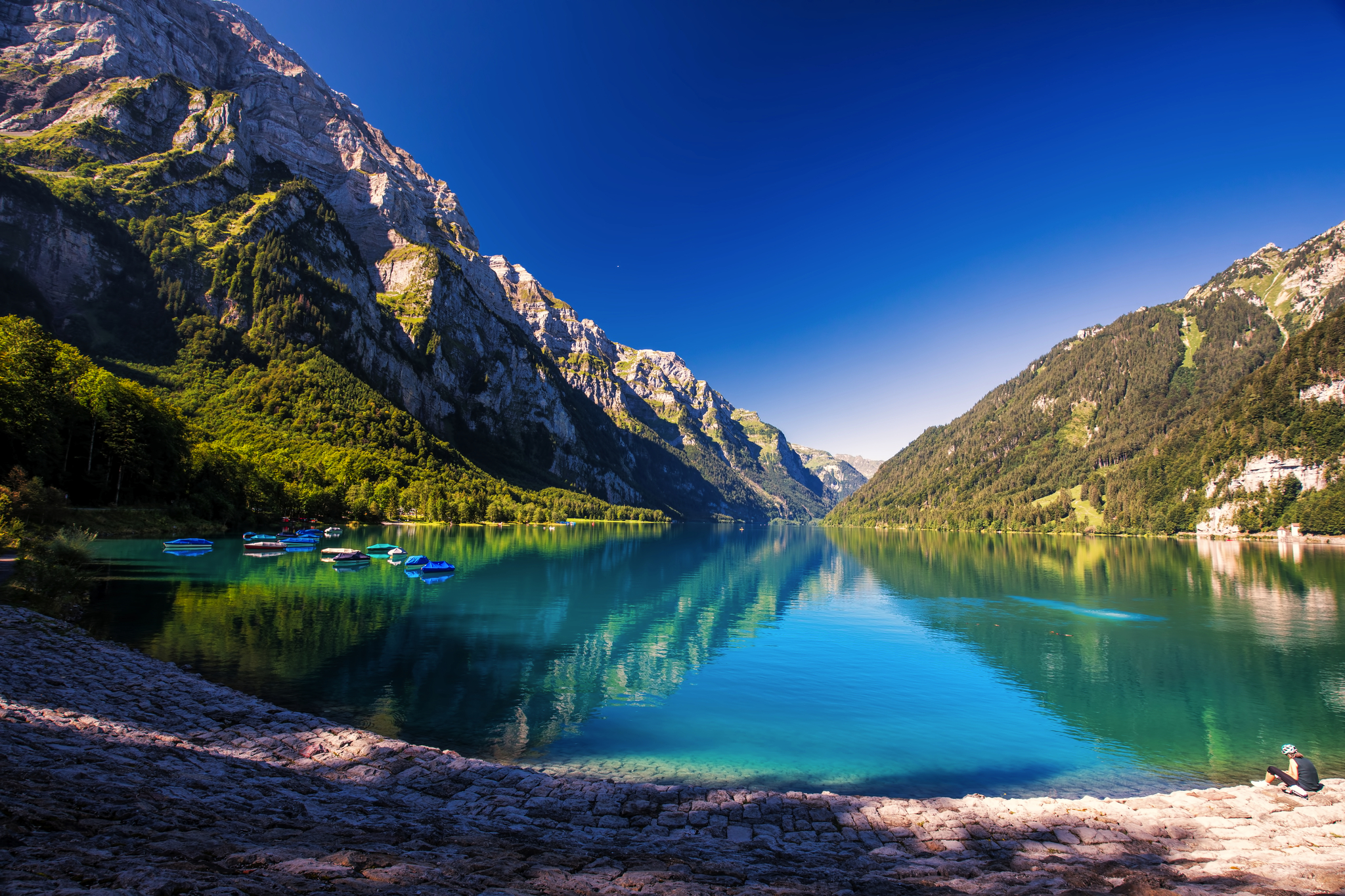 Der Klöntalersee - einer der schönsten Seen des Landes Bild