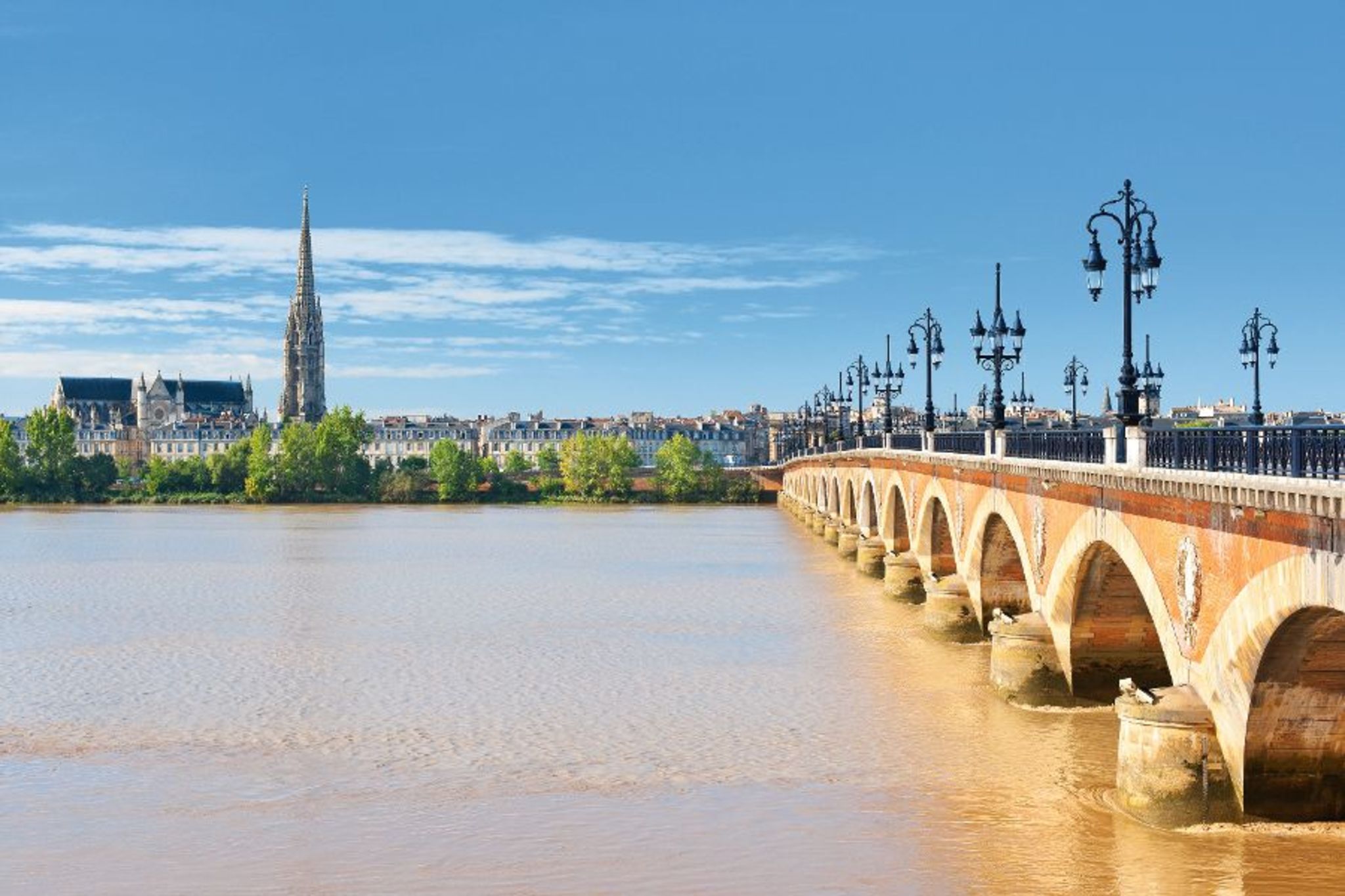 Am Ufer der Garonne in Bordeaux  Bild