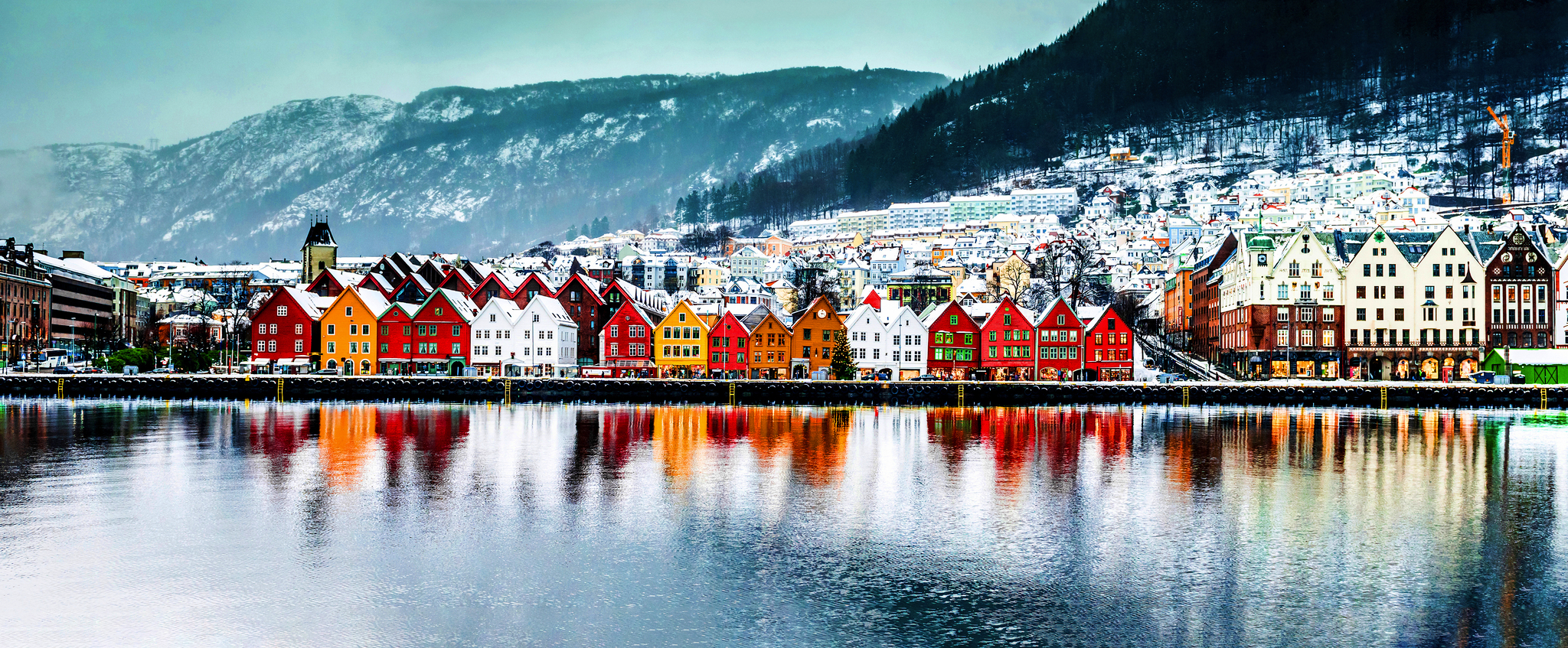 Panoramablick auf Bergen Bild