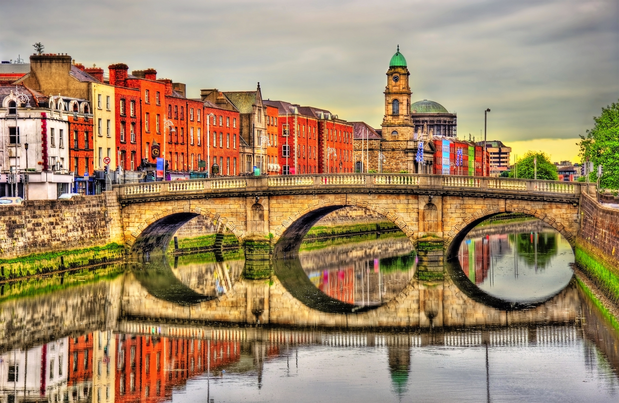 Mellows Dublin Bild